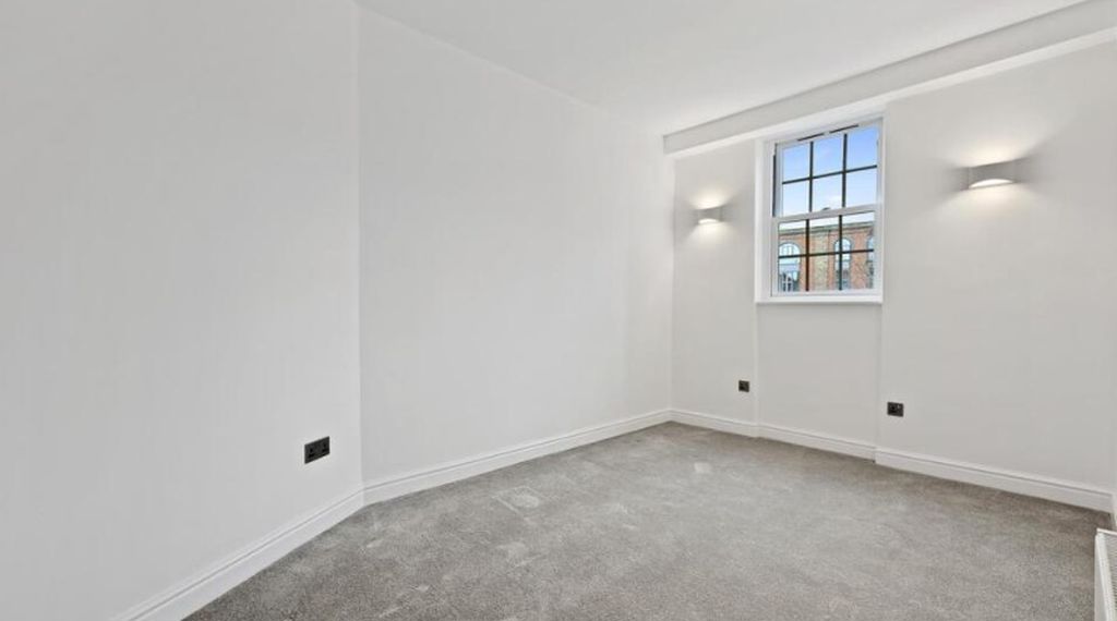 31 Broadhurst Gardens South Hampstead